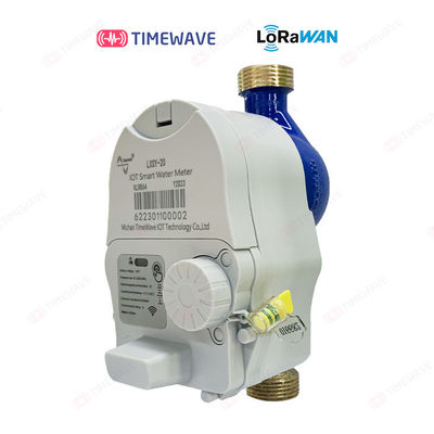 Smart LoRaWAN contatore di acqua fredda / calda con installazione DIN per un consumo ottimizzato